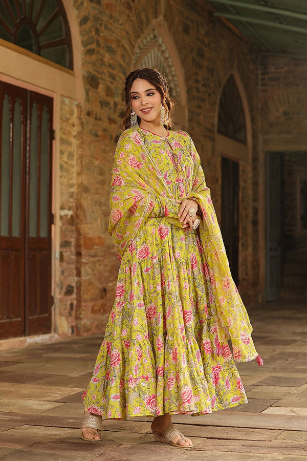 Rida Tiered Green Long Floral Printed Suit Set With Pant And Dupatta