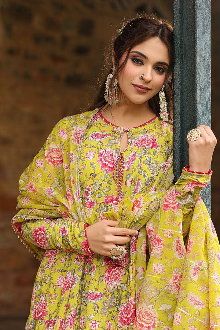 Rida Tiered Green Long Floral Printed Suit Set With Pant And Dupatta