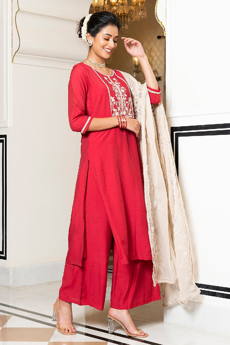 Pakhi Red Embroidered Kurta With Pant & Dupatta